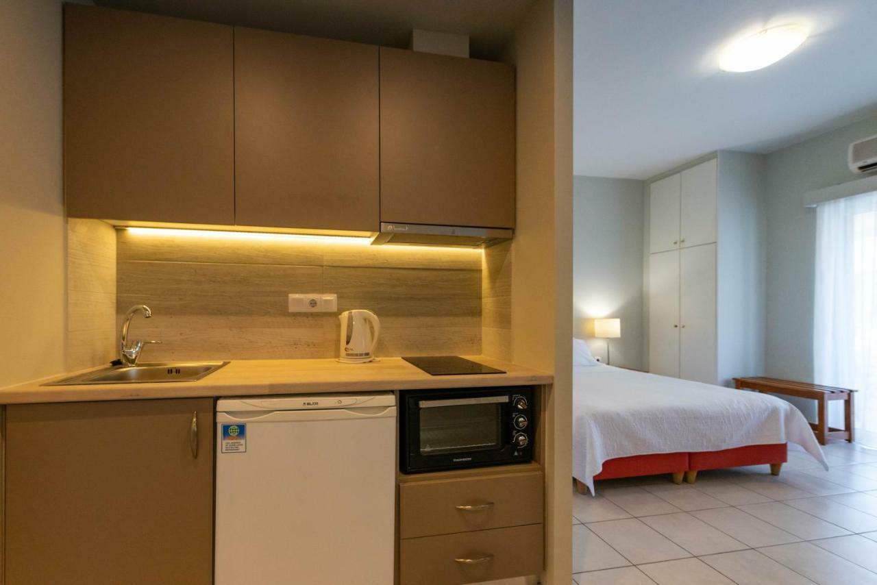 Theoxenia Hotel Apartments ครานี ภายนอก รูปภาพ