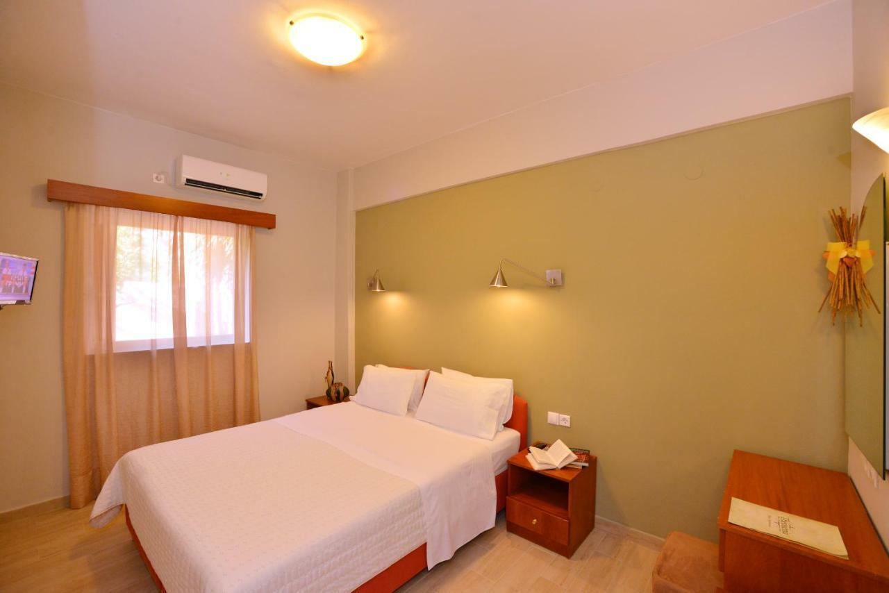 Theoxenia Hotel Apartments ครานี ภายนอก รูปภาพ