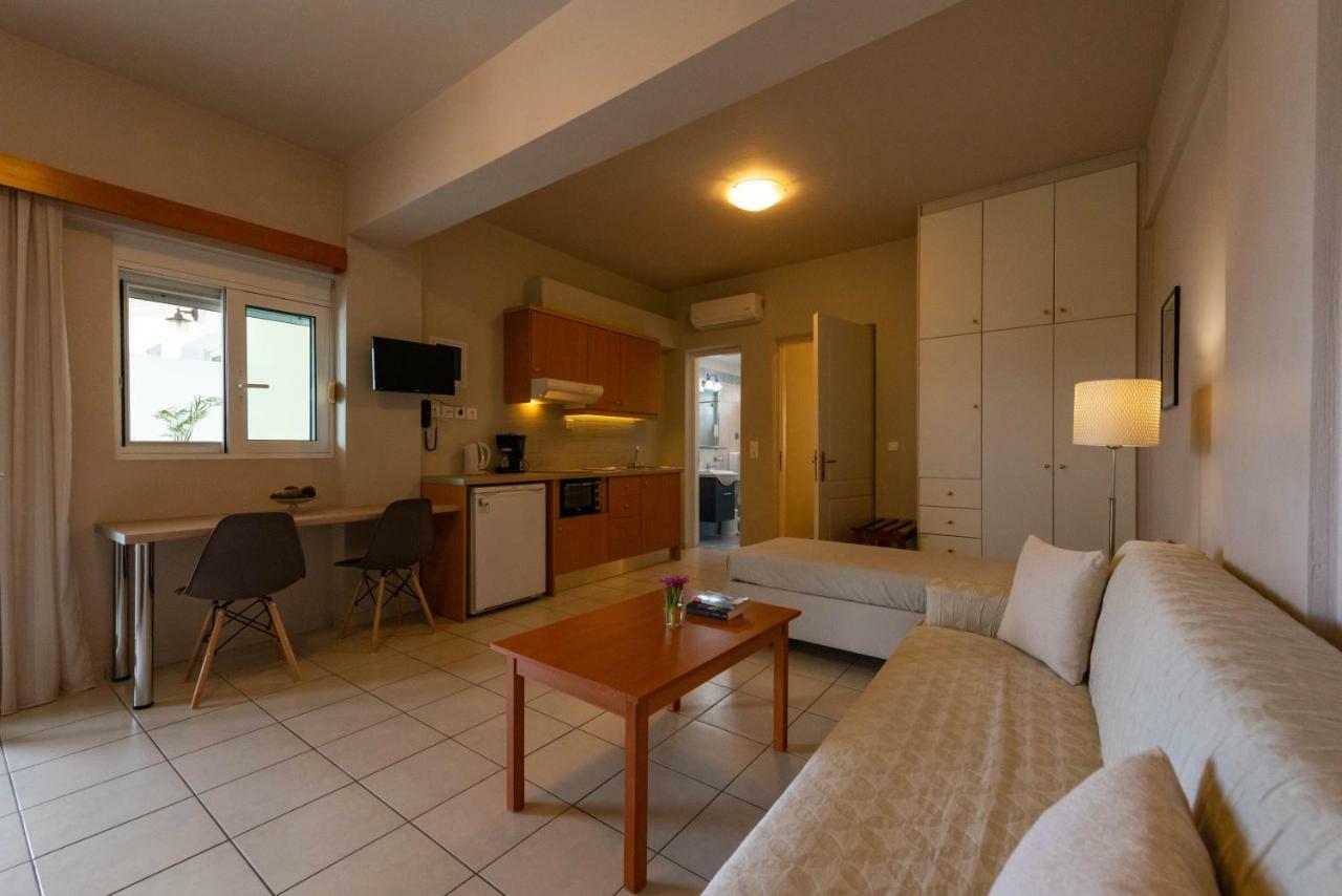 Theoxenia Hotel Apartments ครานี ภายนอก รูปภาพ