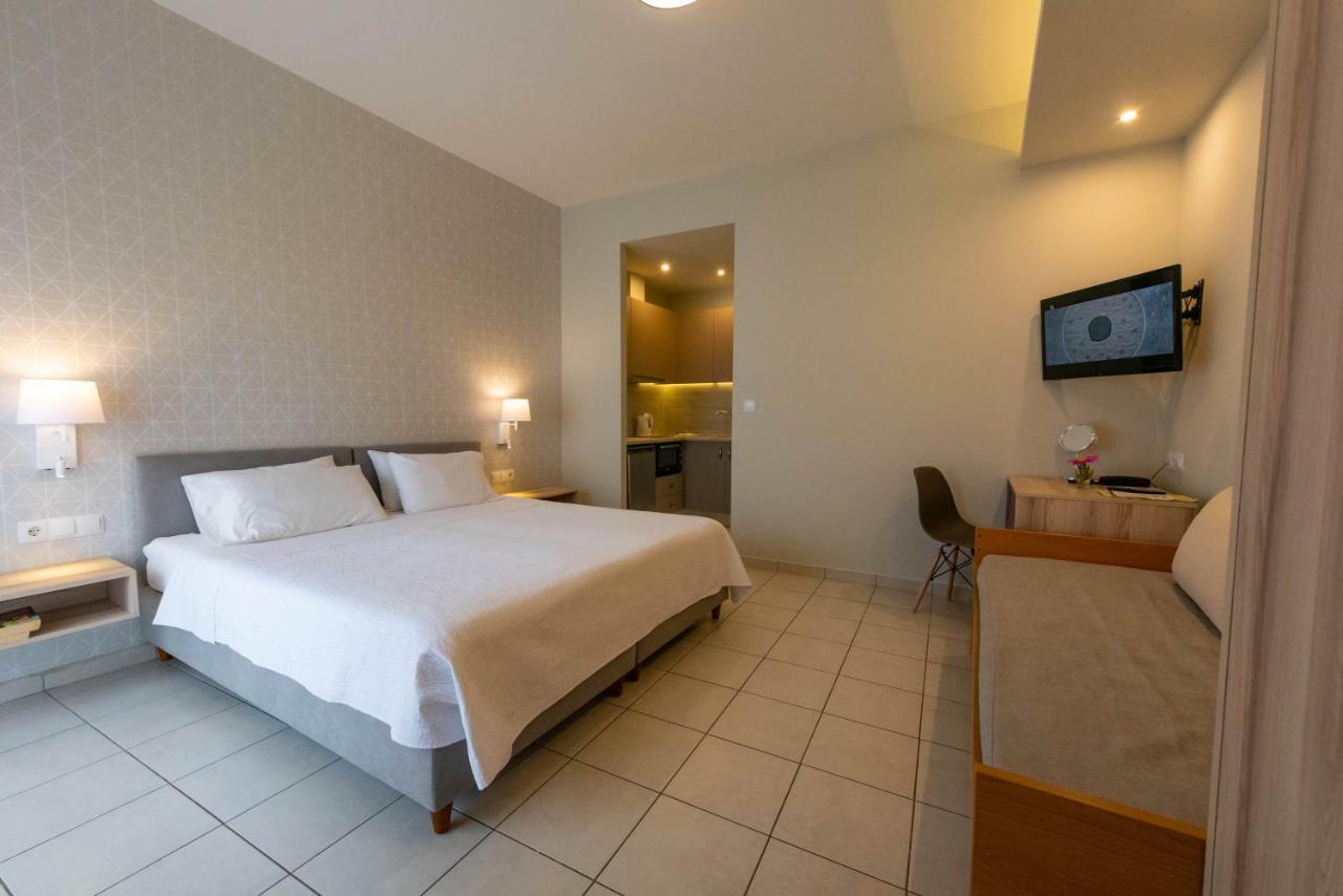 Theoxenia Hotel Apartments ครานี ภายนอก รูปภาพ
